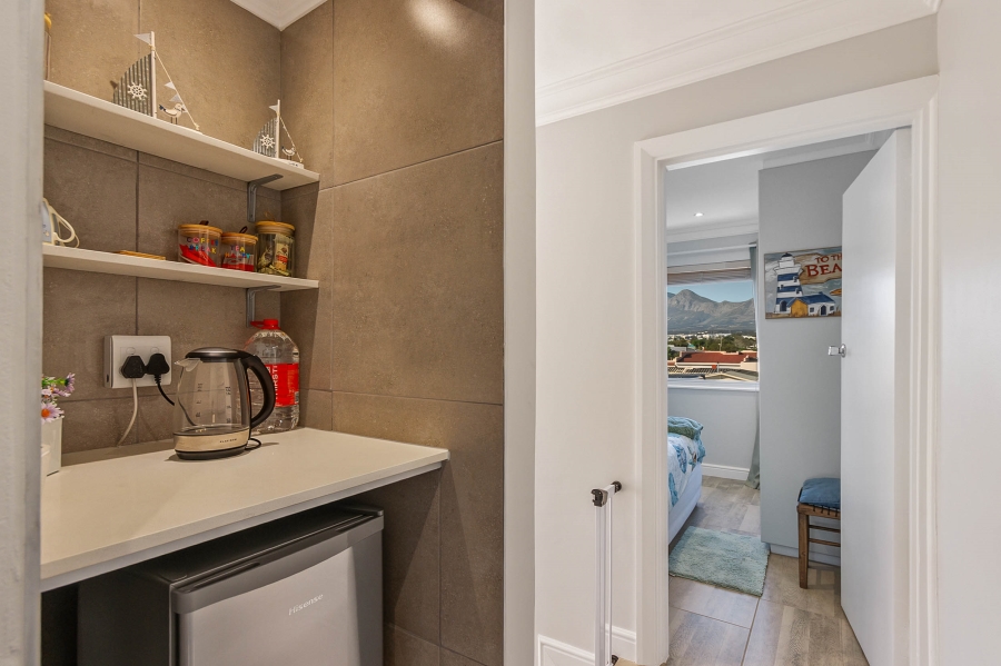 4 Bedroom Property for Sale in Gordons Bay Village Western Cape